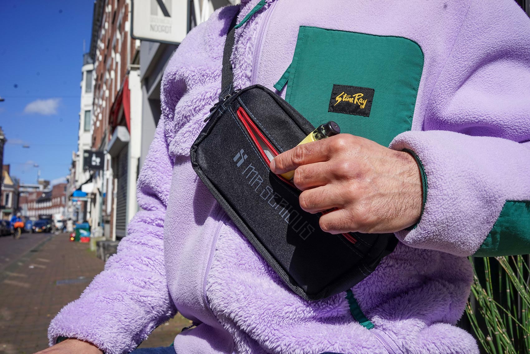 Essential Hip Bag - Stealth image 5
