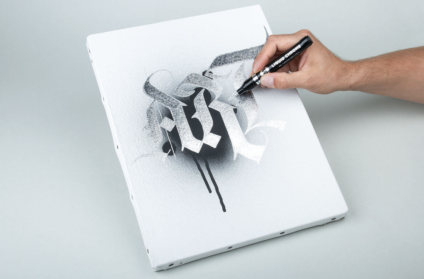 MOLOTOW Liquid Chrome Marker - 1mm image 1