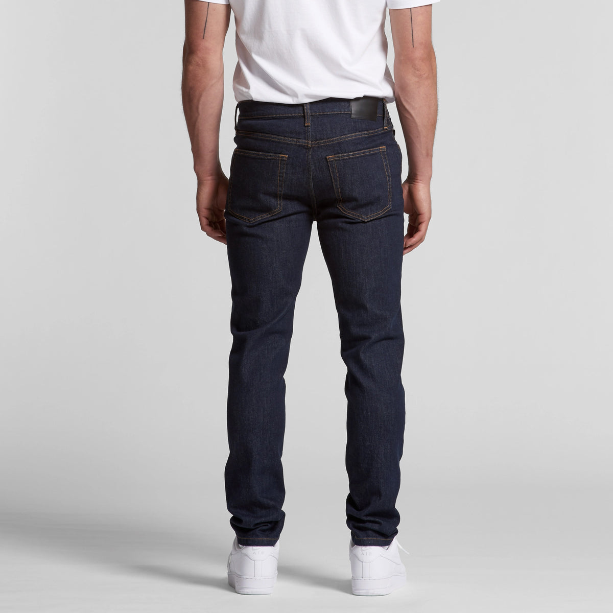 5801 Standard Jeans image 3