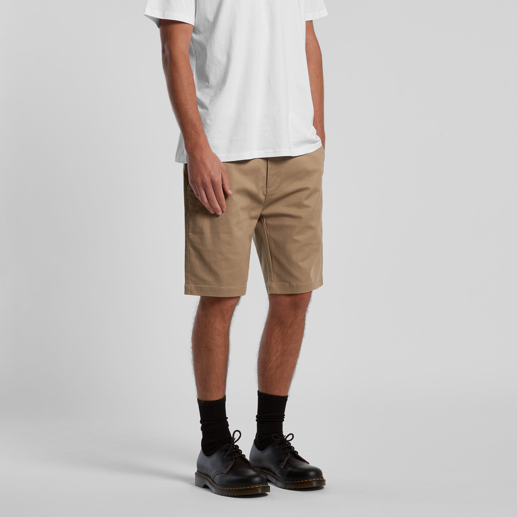 5902 Plain Short image 0