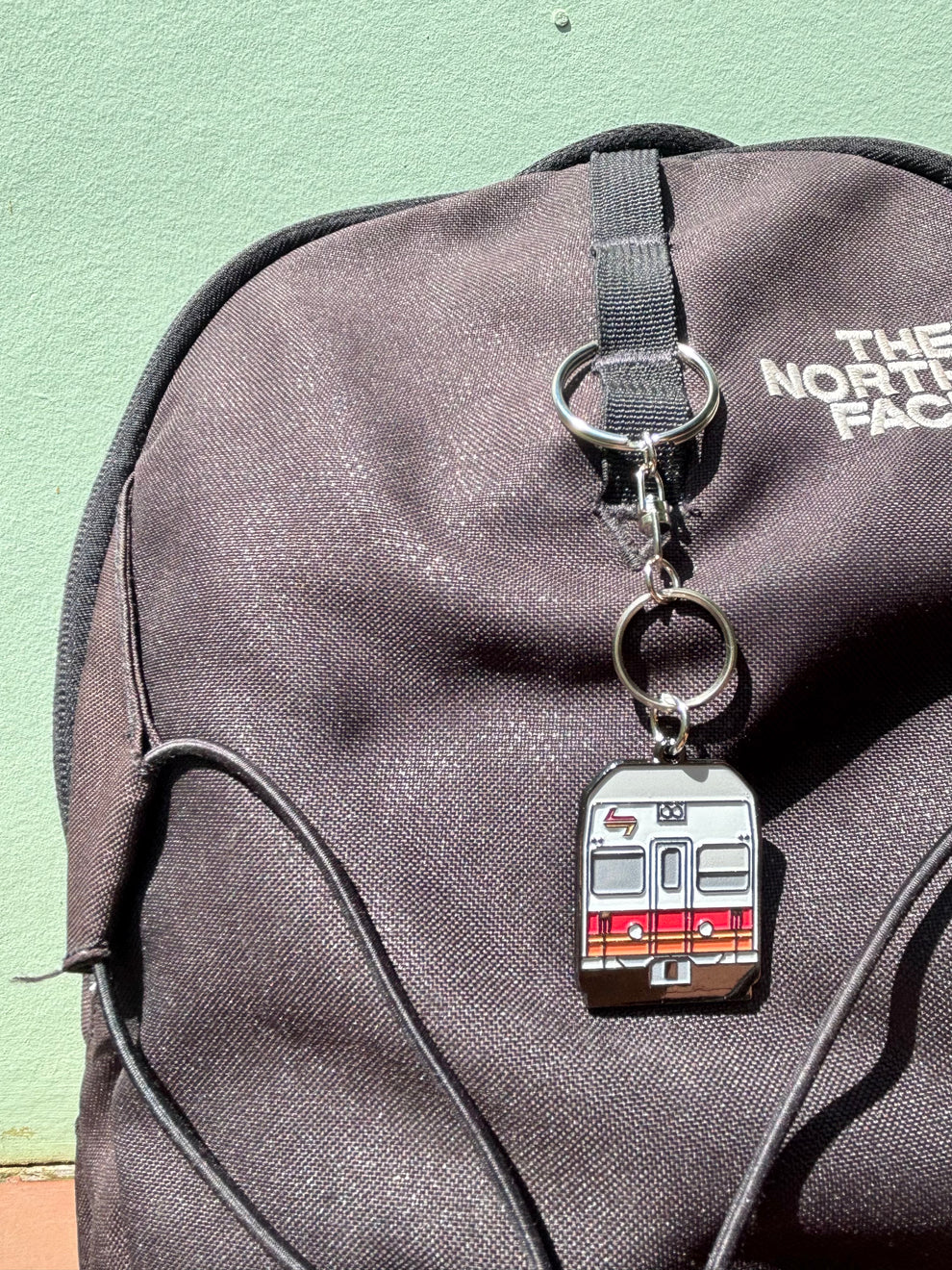 Enamel Train Keyring - V-Set New &amp; Old image 2
