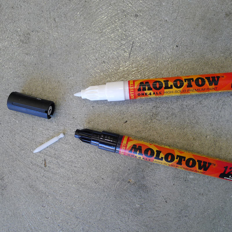 MOLOTOW ONE4ALL Marker 127HS CO image 1