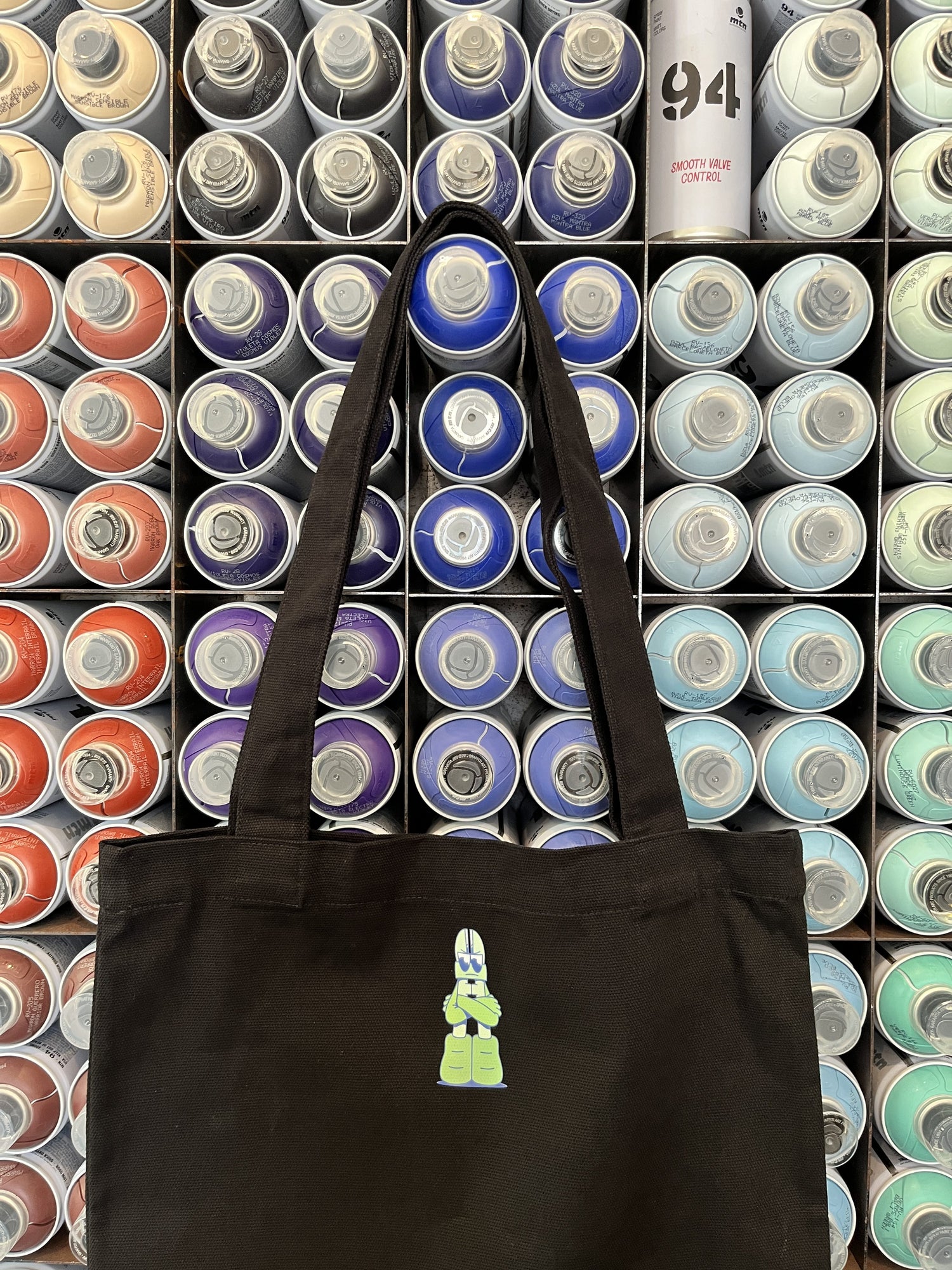 Perth Paradise Tote - Black image 1
