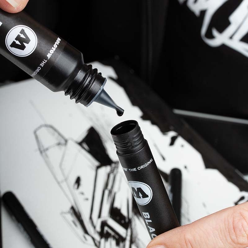 MOLOTOW Blackliner Brush Marker and Refill Set image 1